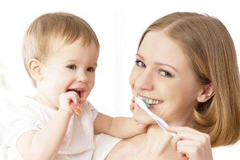 宝宝乳牙龋齿怎么办  乳牙龋齿预防方法
