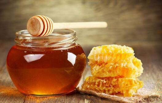 宝宝多大可以吃蜂蜜  几岁的宝宝可以喝蜂蜜