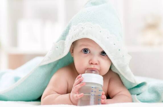 宝宝秋季补水的正确方法 宝宝秋季怎么喝水