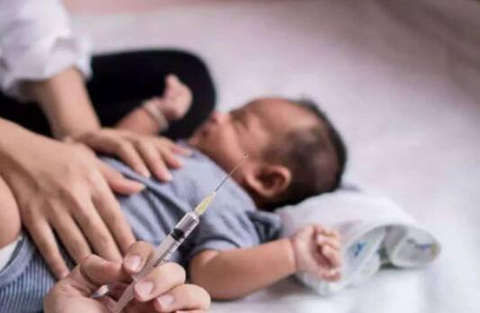 一类疫苗和二类疫苗区别 该给宝宝打哪些二类疫苗