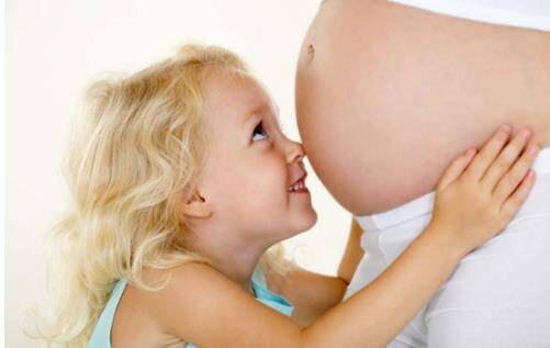 藿香正气水治皮肤病孕妇宝宝可以用吗 孕妇宝宝最好不宜使用