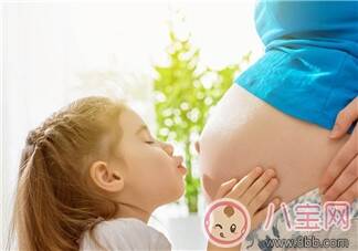 孕妇几个月开始有胎动  如何记录孕期胎动次数