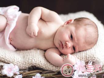 新生儿什么时候能听见声音 宝宝听不见声音的表现