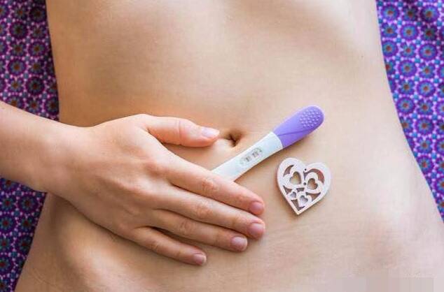 早上和晚上哪个更容易怀孕 备孕同房次数会影响受孕吗