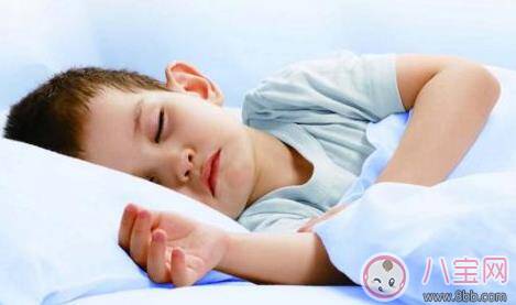 孩子不爱在幼儿园睡午觉怎么办     不睡午觉对孩子有什么影响