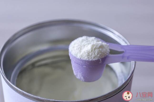 冲调奶粉用什么水好 冲调奶粉正确方法
