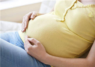 怀孕四个月的肚子有多大 哪些因素影响孕肚尺寸
